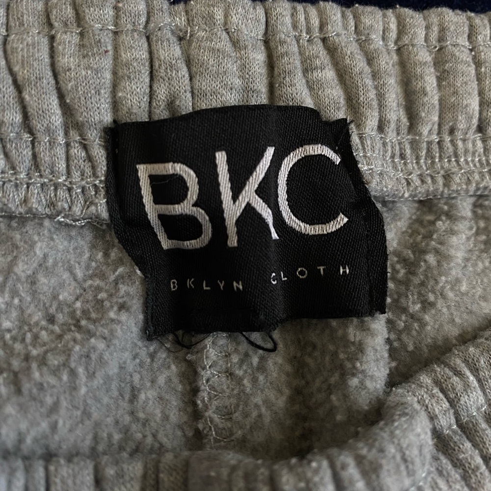 Gray Sweatpants with Drawstring - Picture 4 of 4